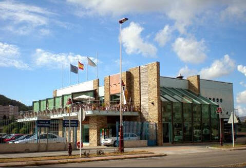 Club Naval vista desde la Avenida de Uruguay